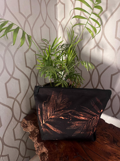 The Palm Washbag